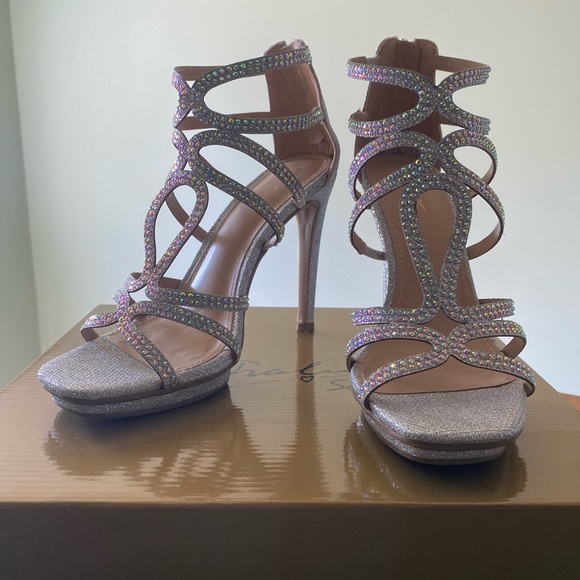 Thalia Sodi Heels - Picture 1 of 4